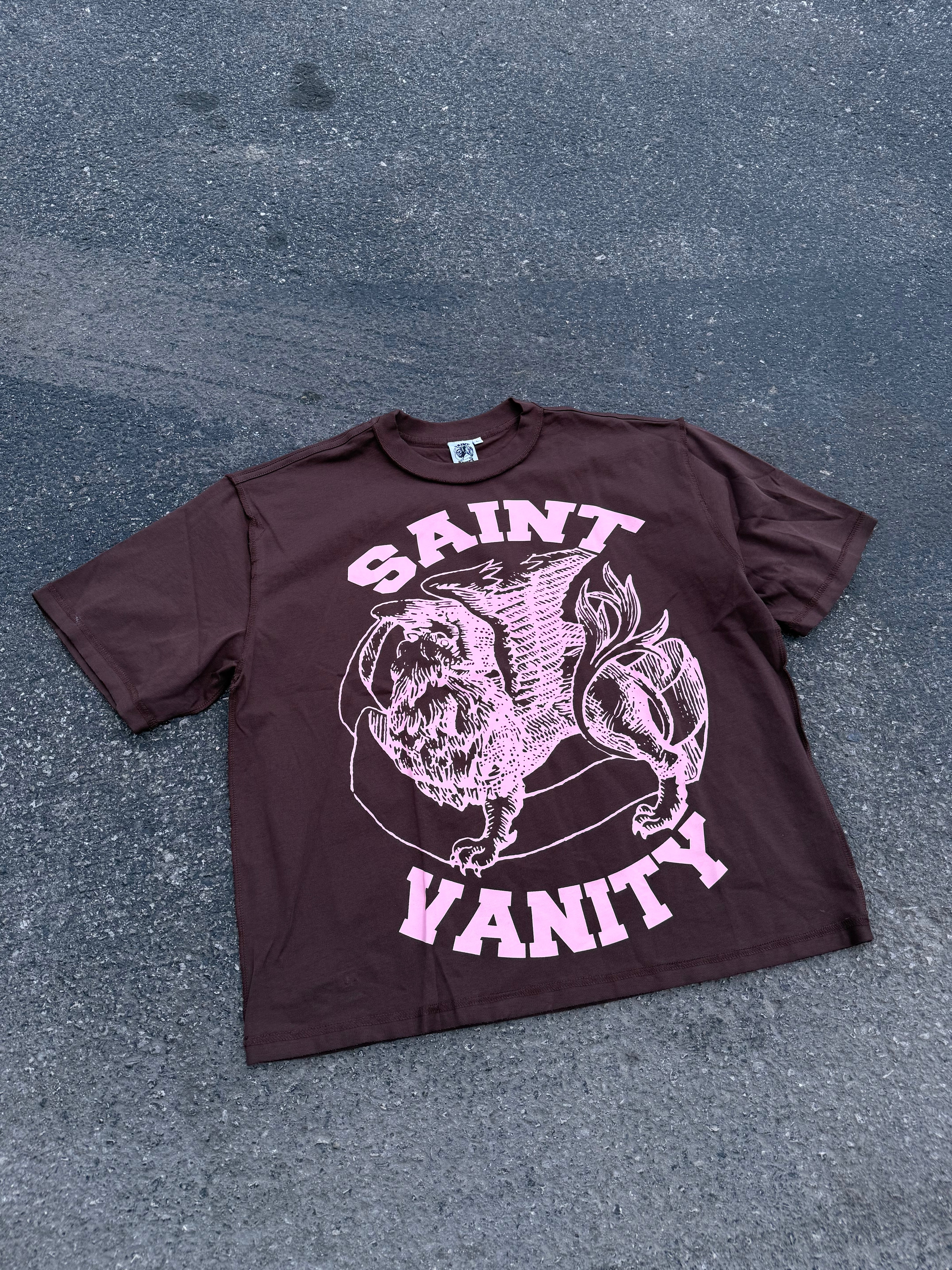 SAINT VANITY BROWN/PINK GRIFFIN TEE