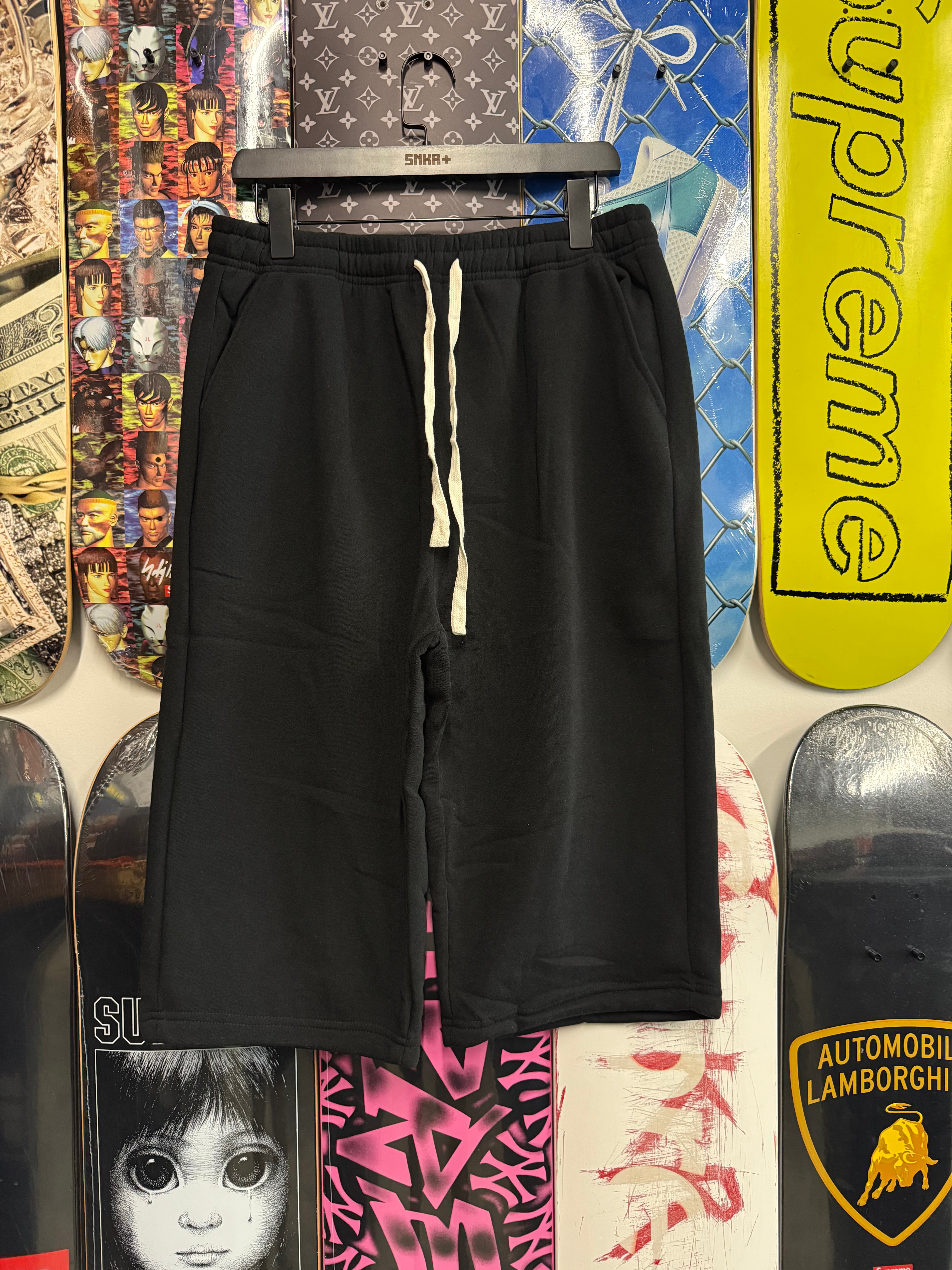 +++ LOOSE SHORTS BLACK