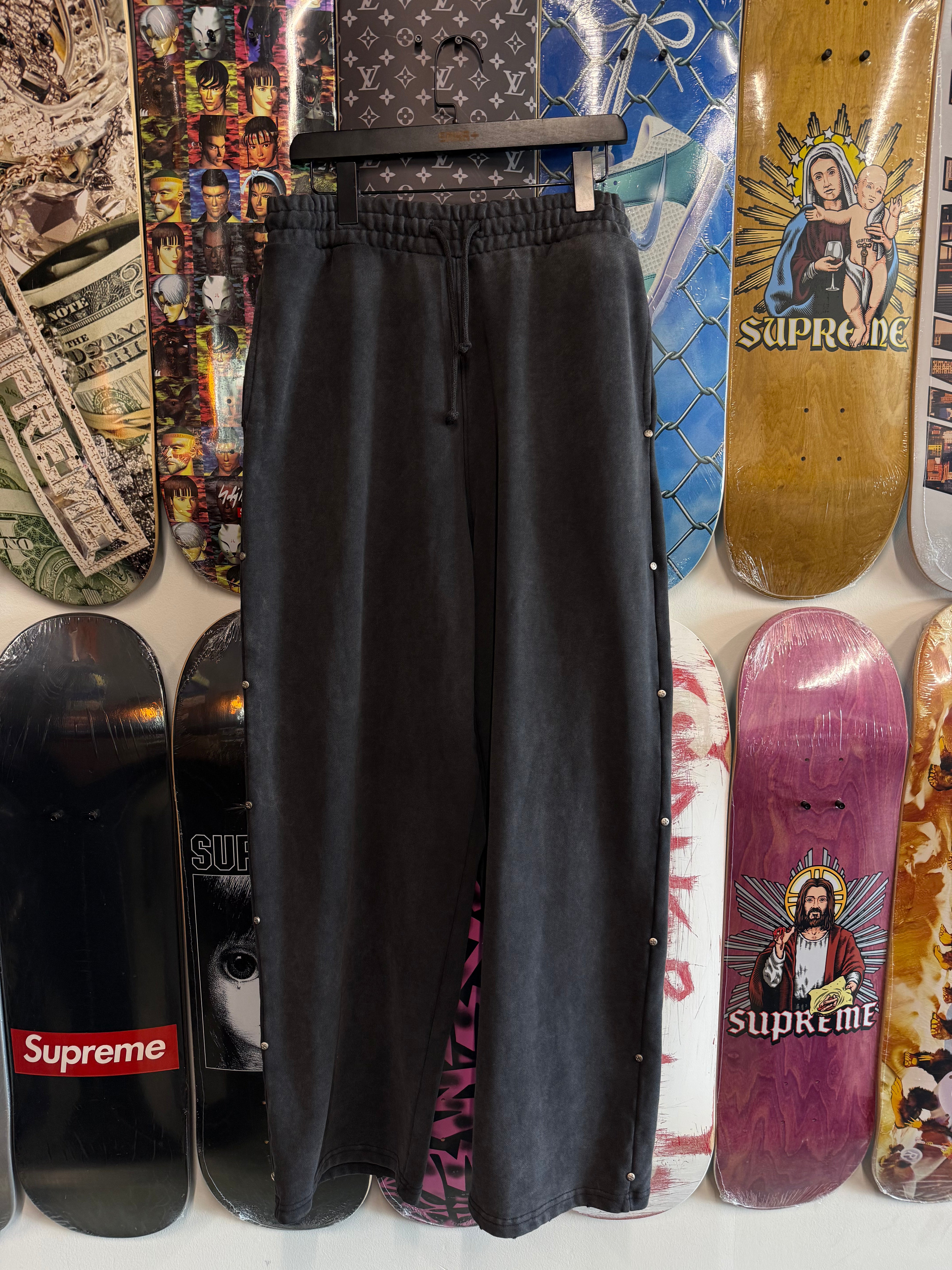 Greedy Unit Screw Sweatpants