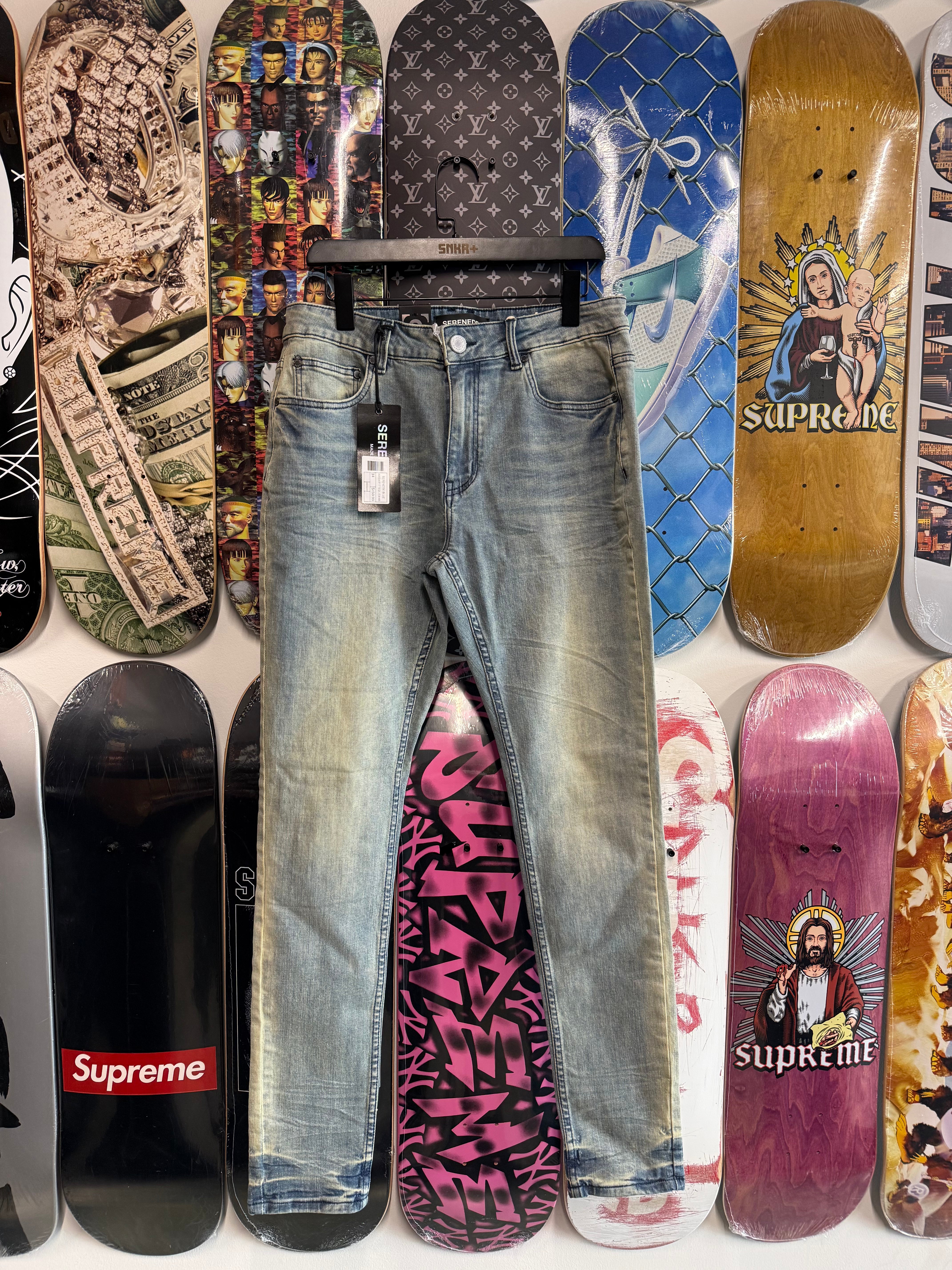 SERENEDE BLUE WASH FITTED JEANS