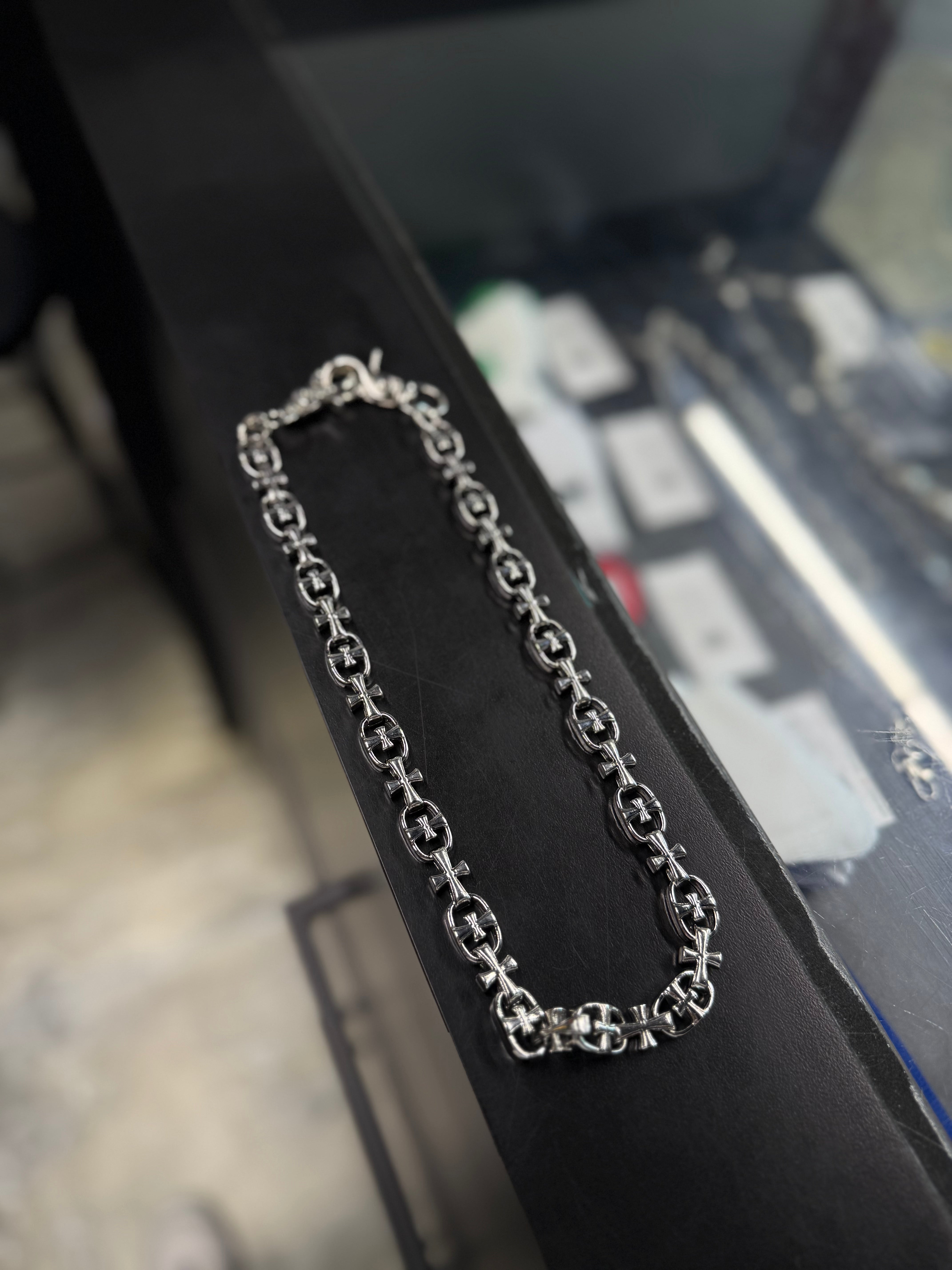 CROSS LINK POCKET CHAIN