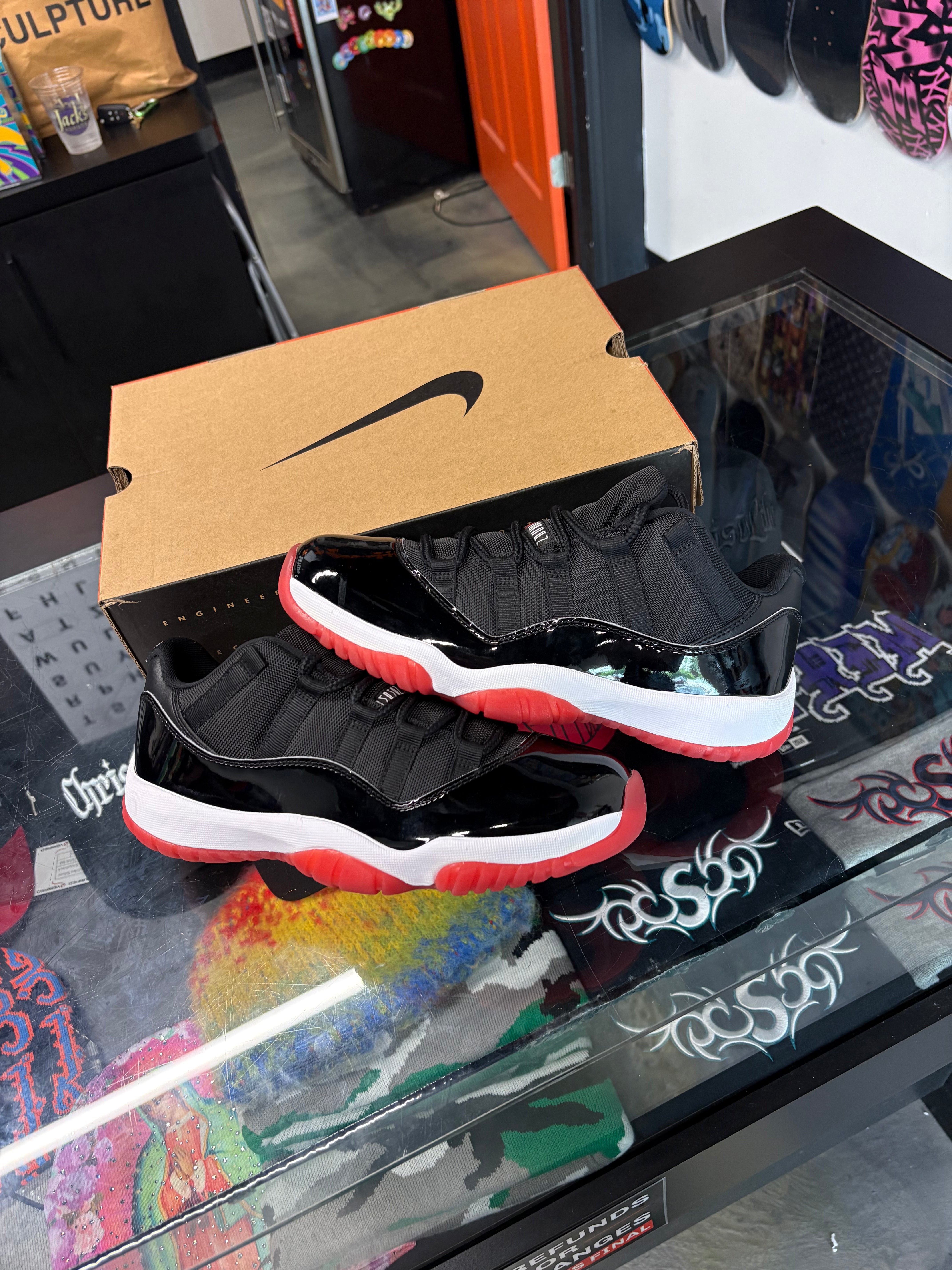 Air Jordan 11 Retro Low Bred (2025) - Used/Worn
