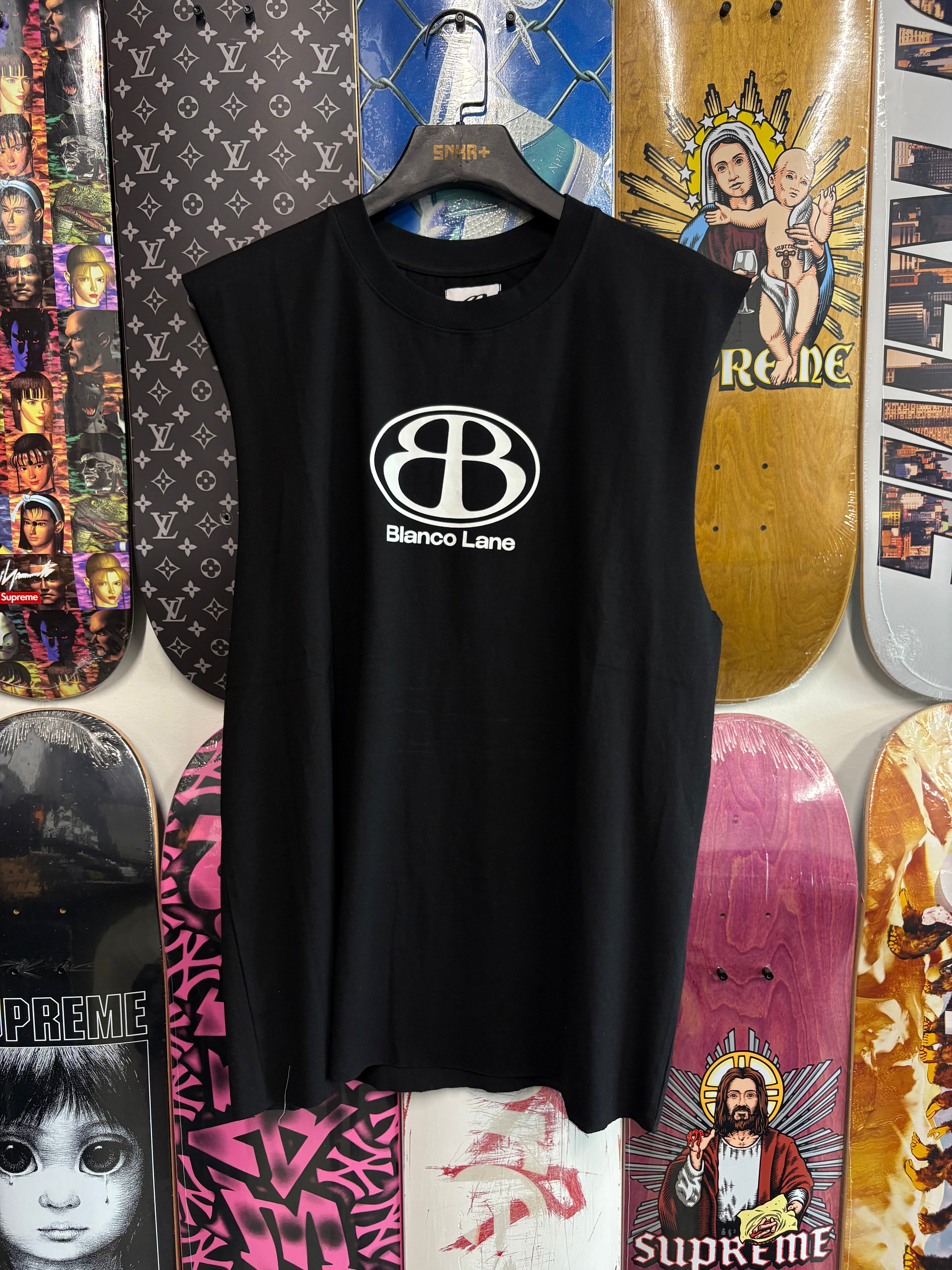 BLANCO LANE CUTOFF BLACK TEE