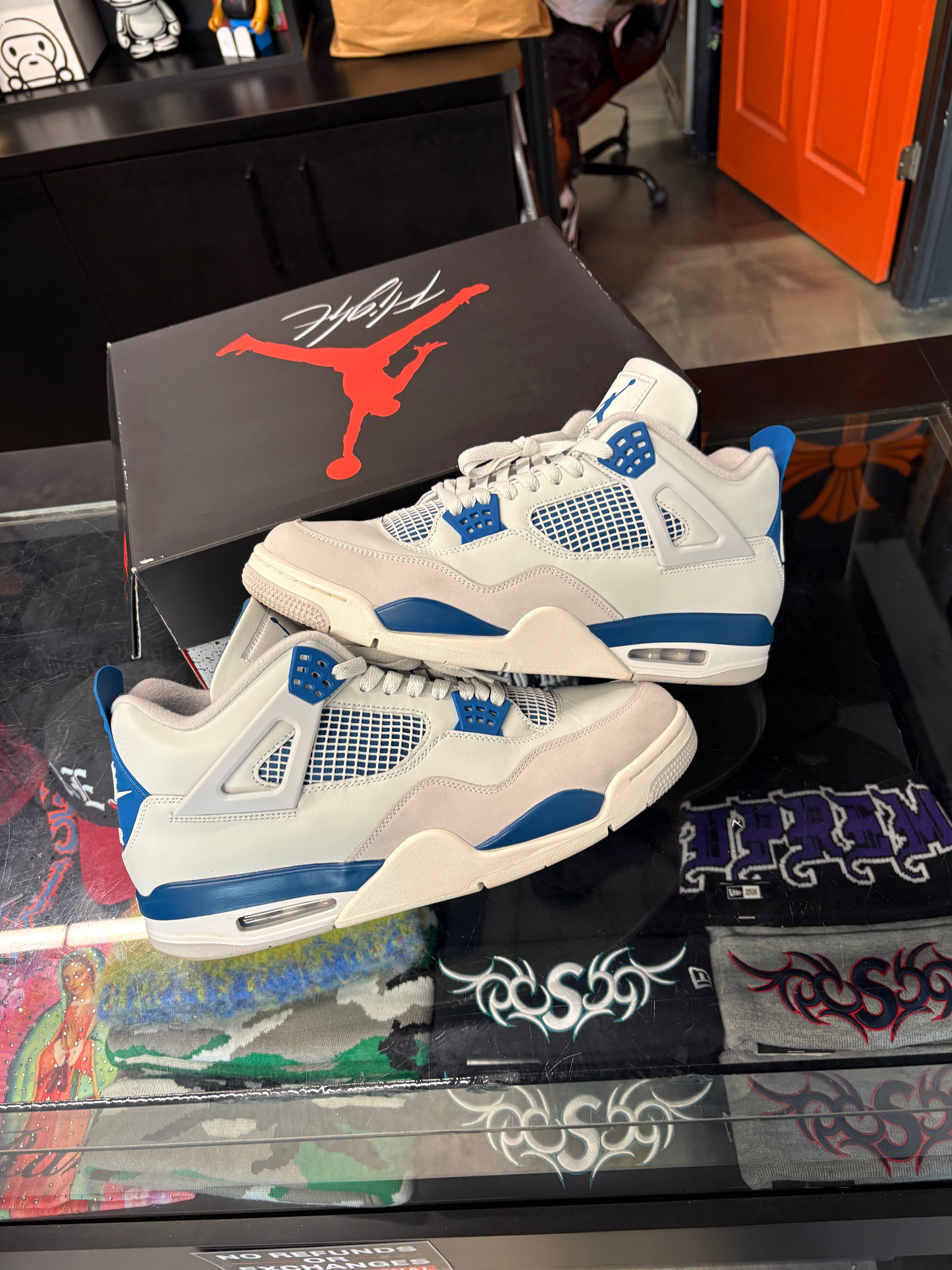 Air Jordan 4 Retro Military Blue (2024) - Used/Worn