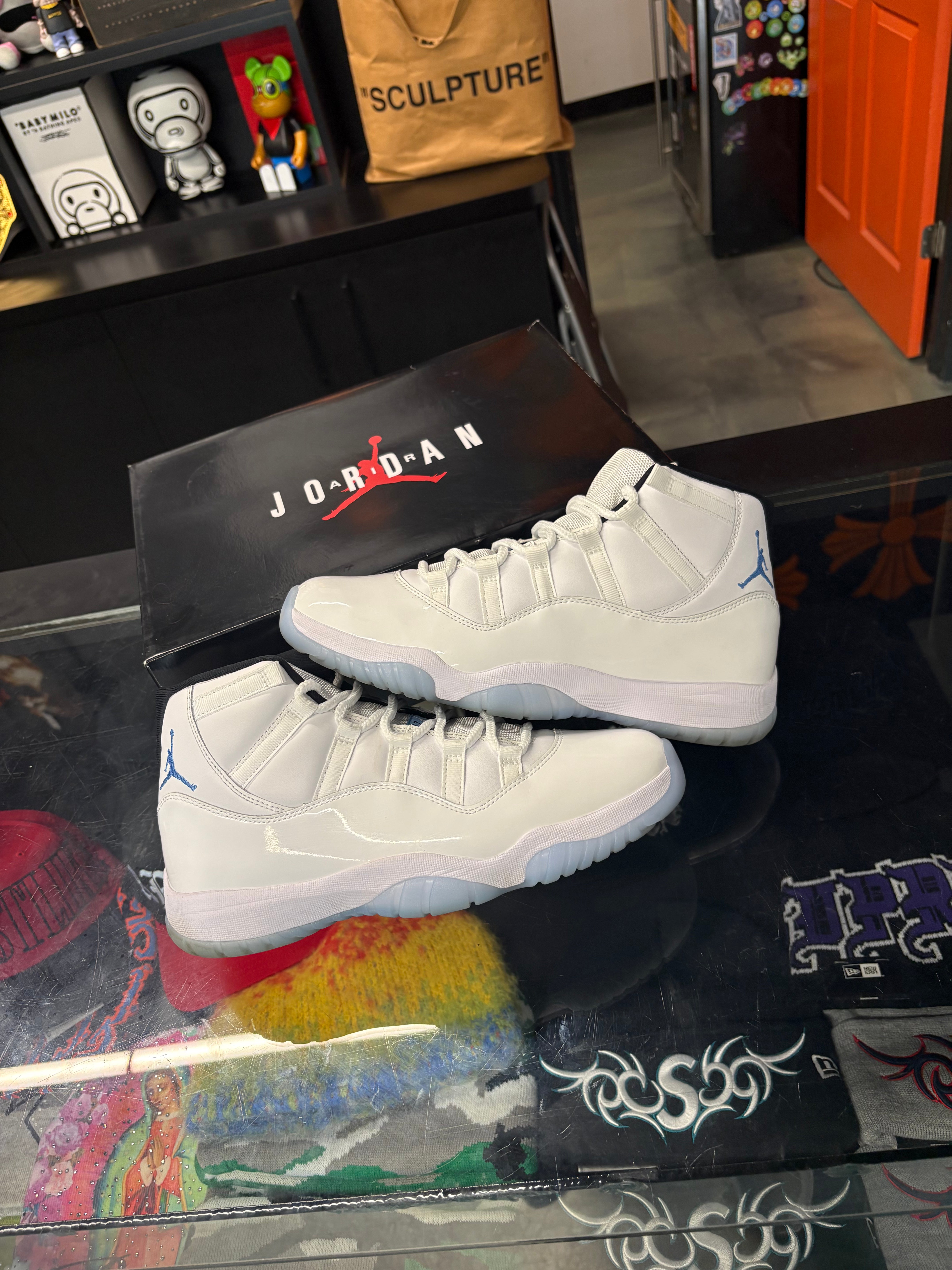 Air Jordan 11 Retro Legend Blue (2024) - Used/Worn