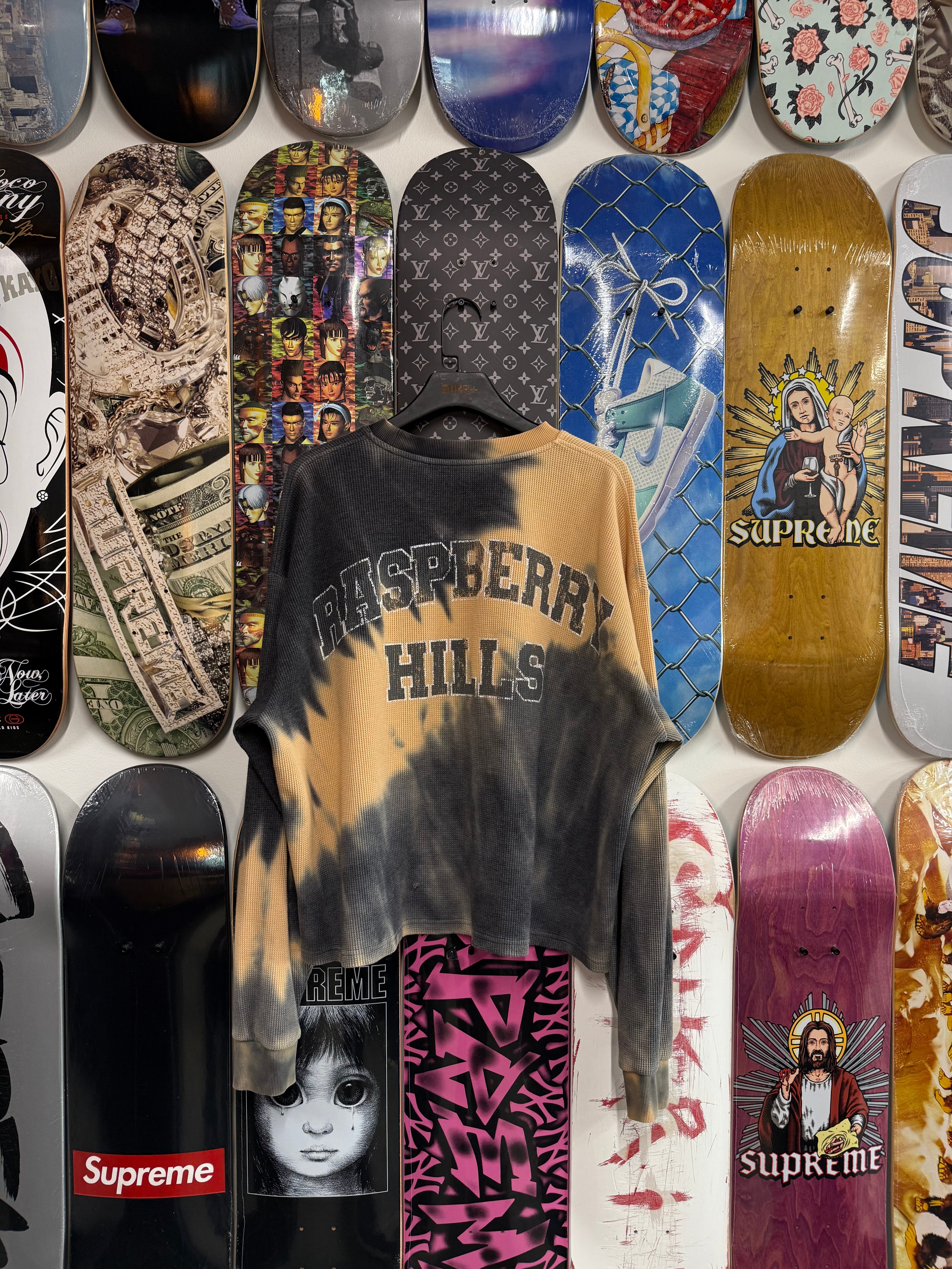 RASPBERRY HILLS CREWNECK - Used/Worn