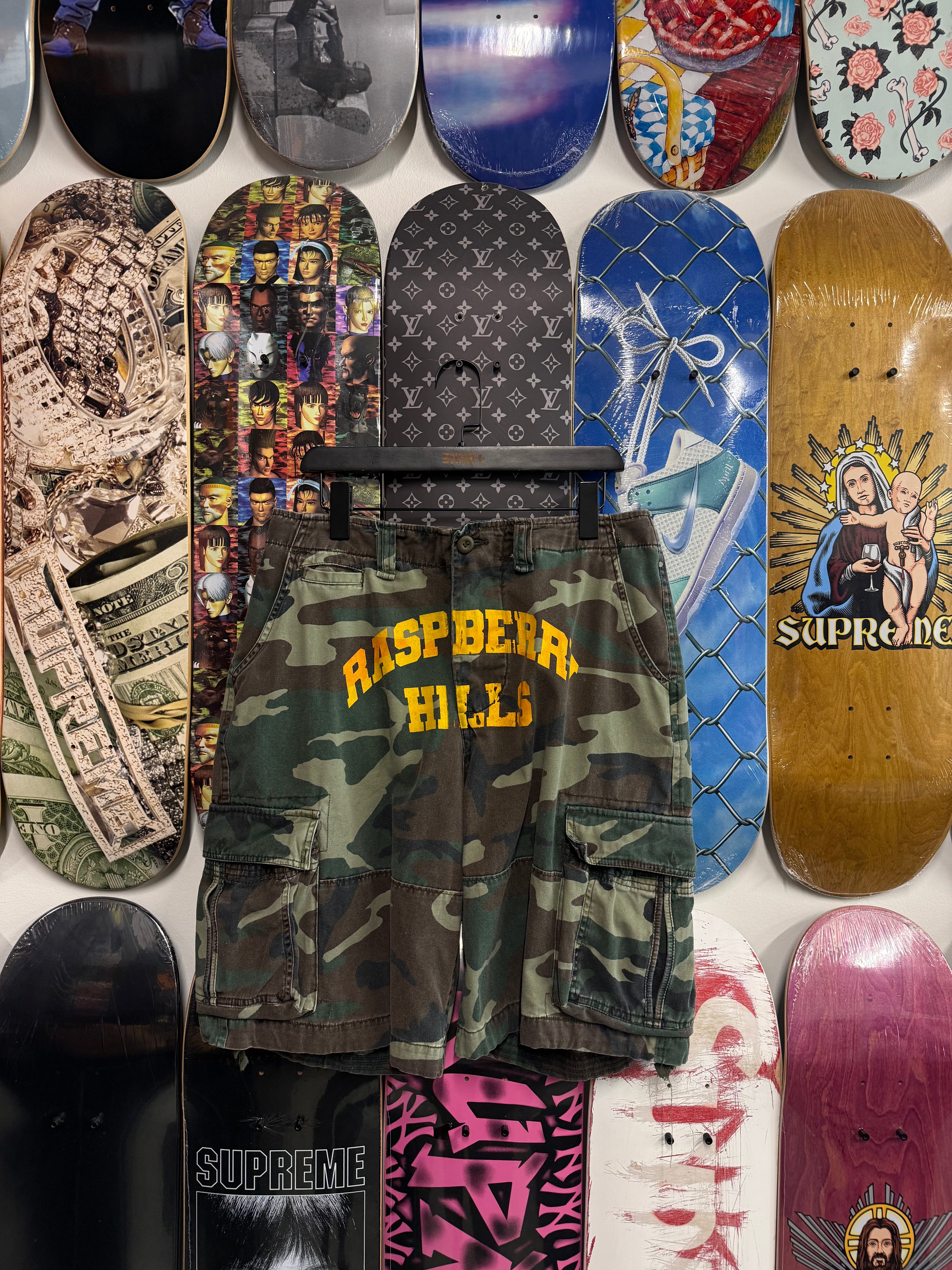 GV Gallery Raspberry Hills Camo Shorts 'Camouflage' - Used/Worn