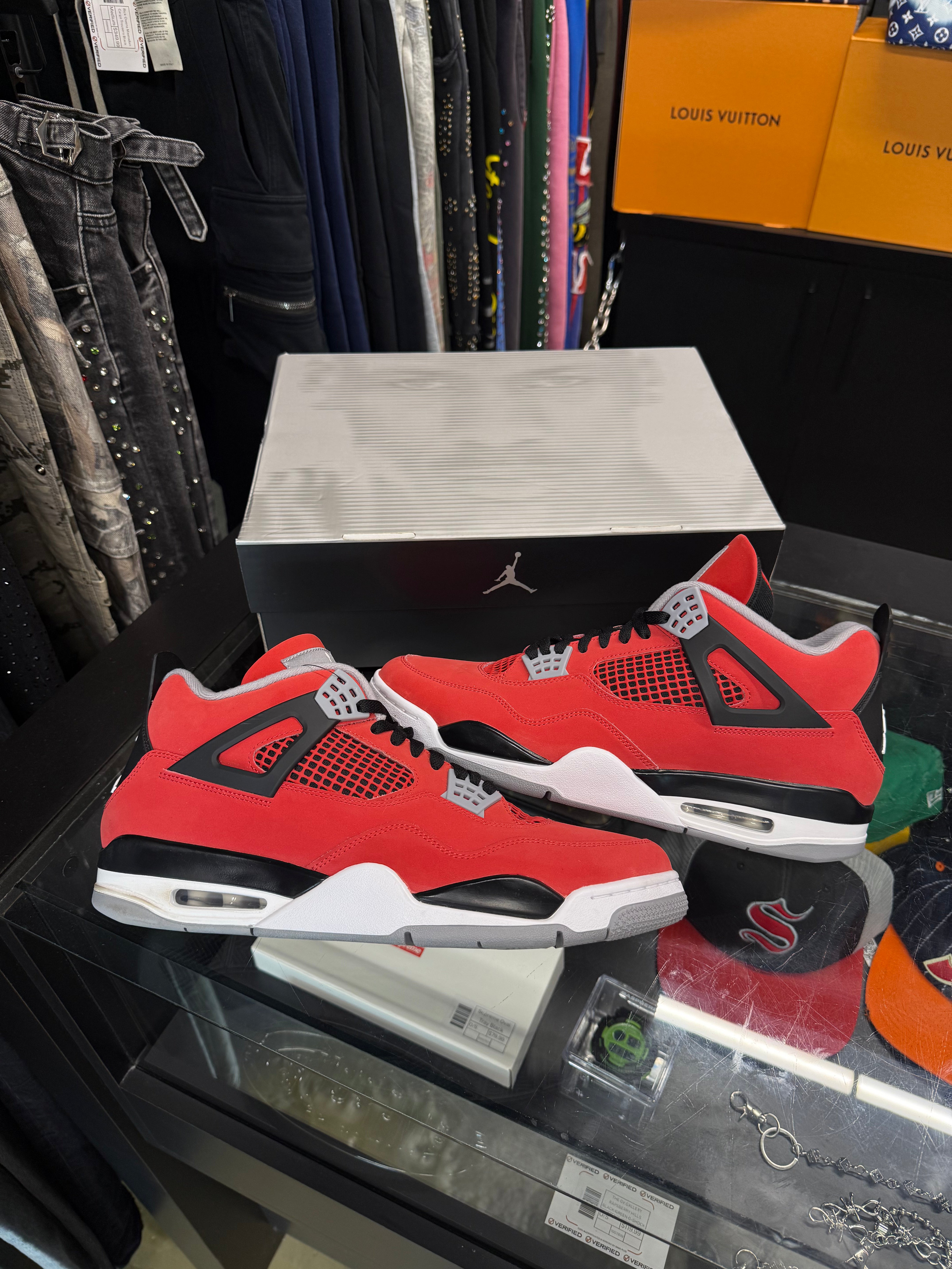 Jordan 4 Retro Toro Bravo - Used/Worn